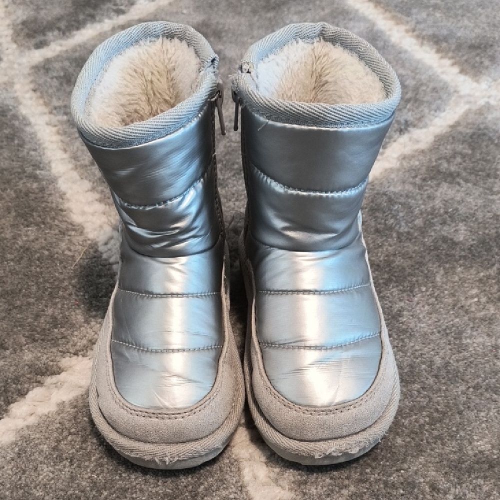 Disney Silver Girls' Metallic Winter Boots with Faux Fur